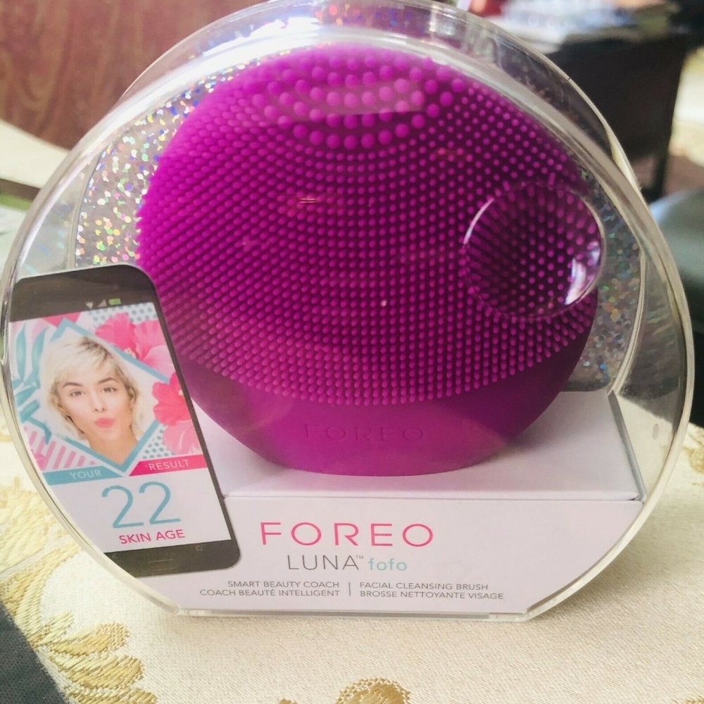 NEW FOREO LUNA fofo facial cleansing brush - Purpl